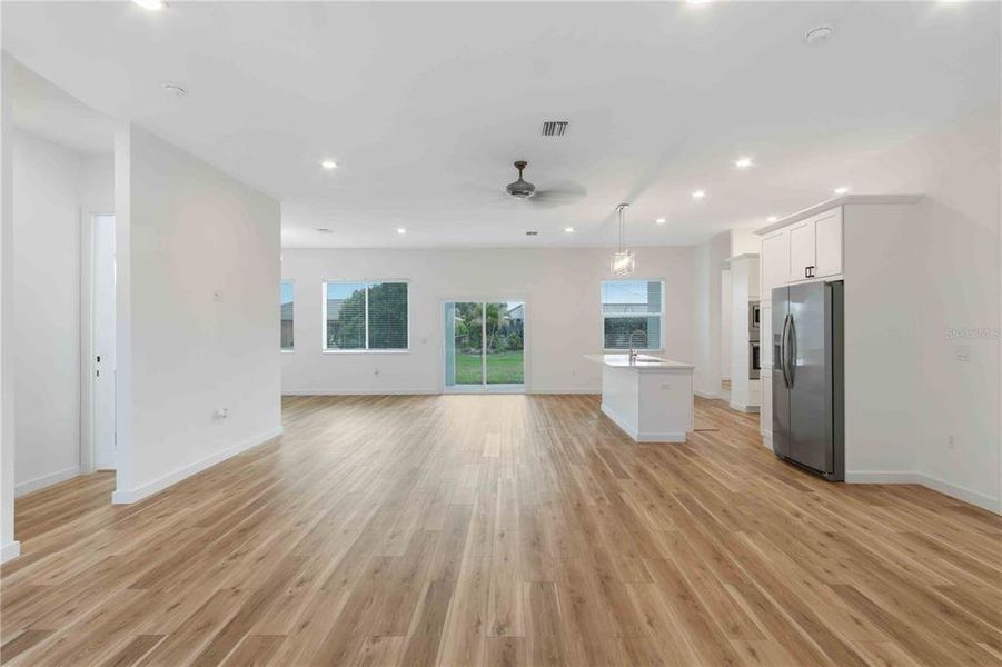 Spacious, unfurnished interior of a new home in , Punta Gorda (Image 22).