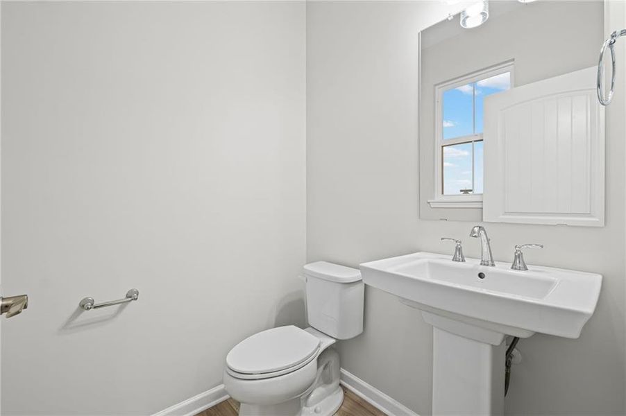 Furnished interior view inside a new home in Pickens Bluff, Hiram (Image 5).