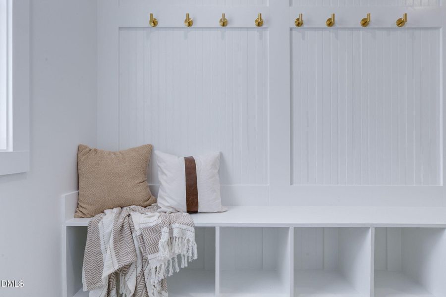 58-web-or-mls-Roombiance58