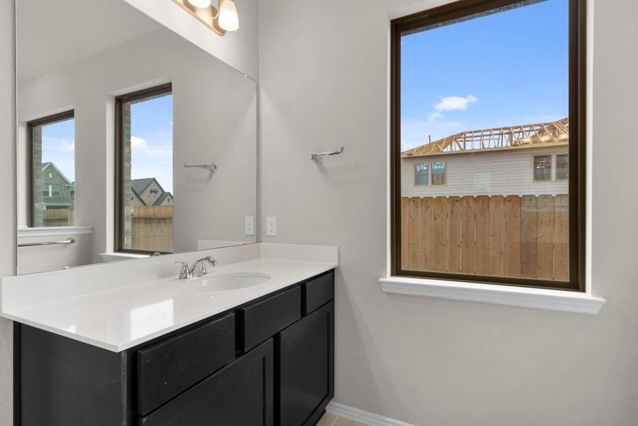 Image 21 of a home in Escondido.