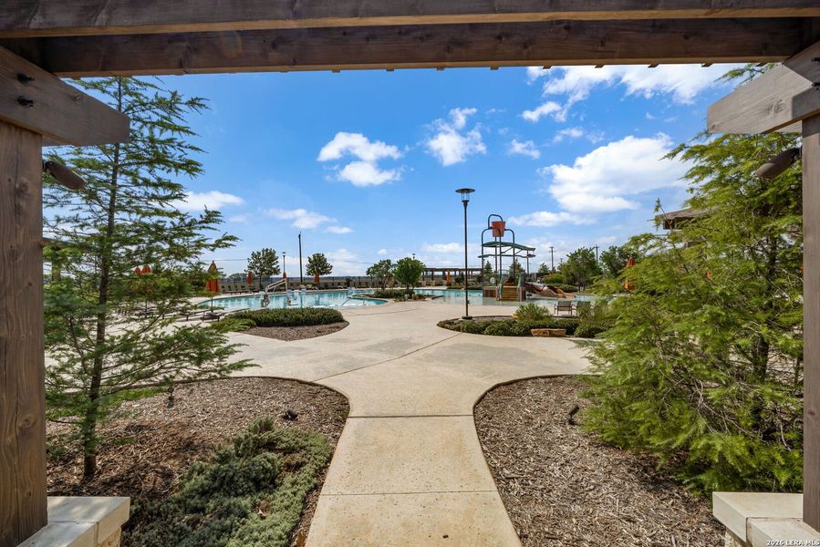 Community amenities in Hennersby Hollow, San Antonio (Image 29).