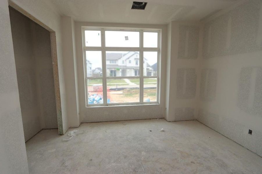 Spacious, unfurnished interior of a new home in Jordan Ranch 70' Homesites, Fulshear (Image 26). Spacious, unfurnished interior of a new home in Jordan Ranch 70' Homesites, Fulshear (Image 26).