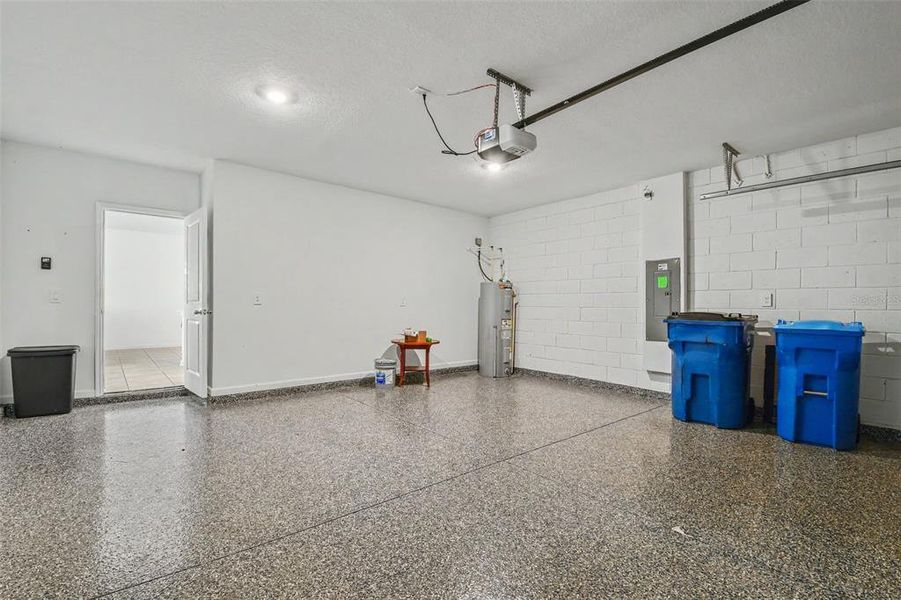 Spacious, unfurnished interior of a new home in Cascades, Davenport (Image 22).