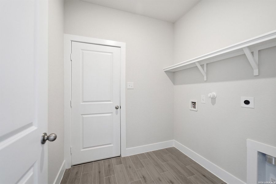 Spacious, unfurnished interior of a new home in Swenson Heights, Seguin (Image 15). Spacious, unfurnished interior of a new home in Swenson Heights, Seguin (Image 15).