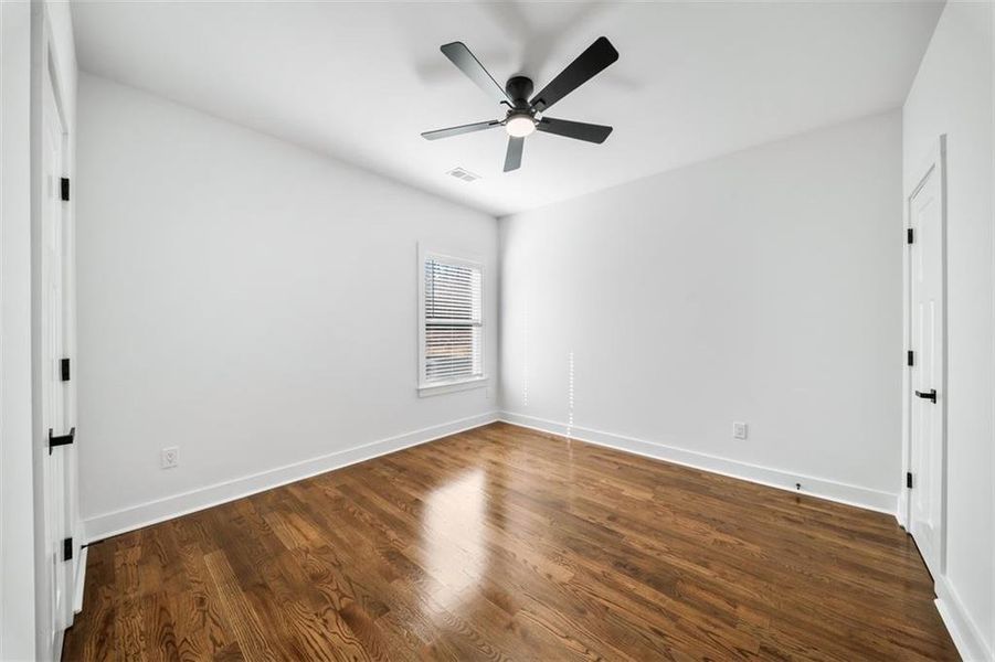 Spacious, unfurnished interior of a new home in Silvercrest Lakes, Acworth (Image 47).