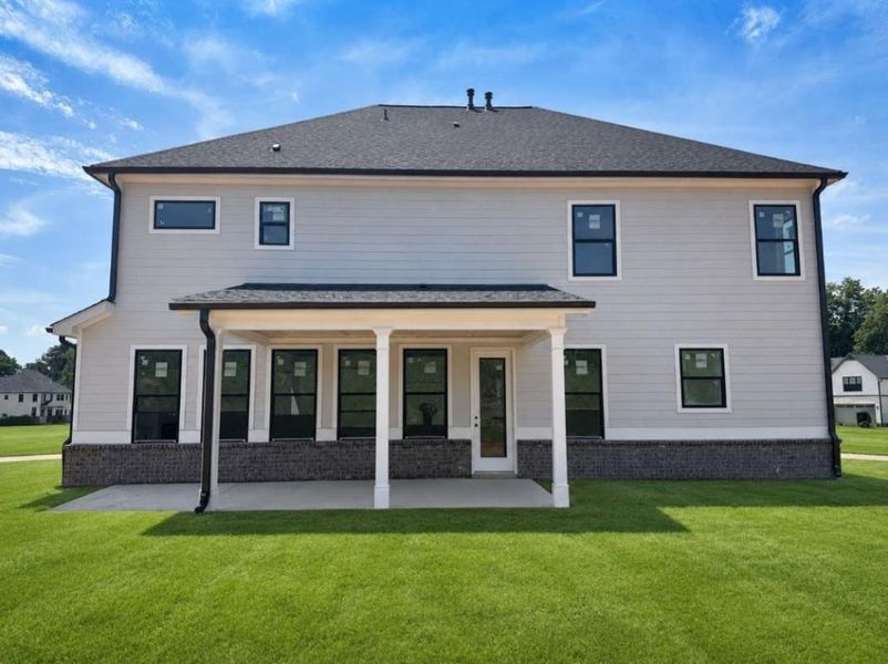Exterior details and patio area of a home in Livingstone Park, Kennesaw (Image 20).