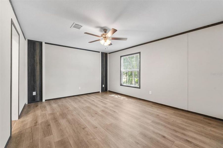 Spacious, unfurnished interior of a new home in , Dunnellon (Image 11).