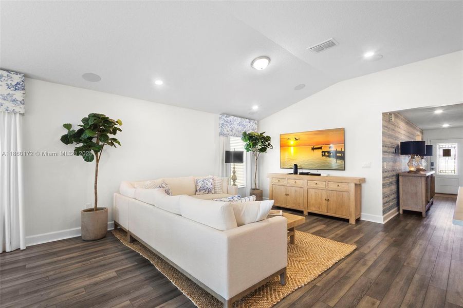 Furnished interior view inside a new home in , Davenport (Image 25).