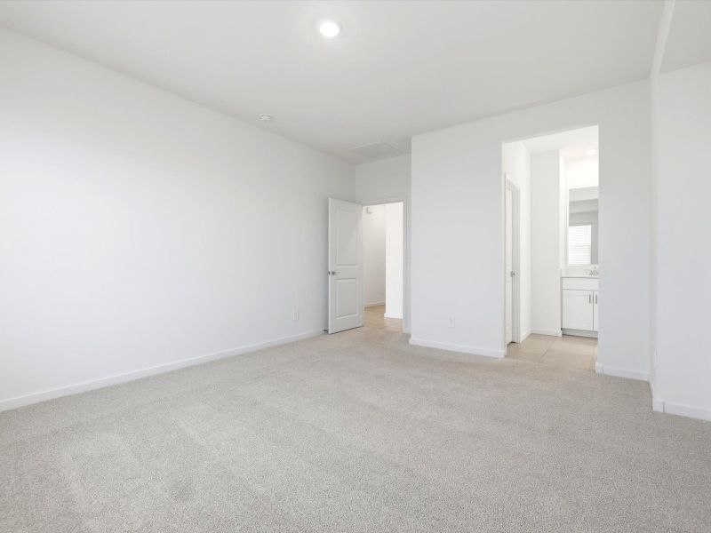 Spacious, unfurnished interior of a new home in Silva Farms - Classic Series, Goodyear (Image 14). Spacious, unfurnished interior of a new home in Silva Farms - Classic Series, Goodyear (Image 14).