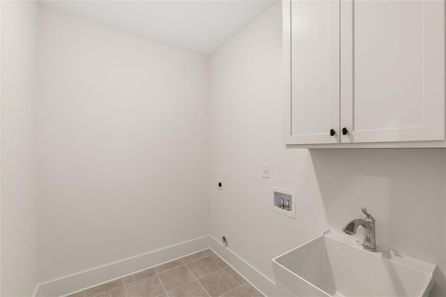 Spacious, unfurnished interior of a new home in Soleil Summit Chase, Snellville (Image 50).