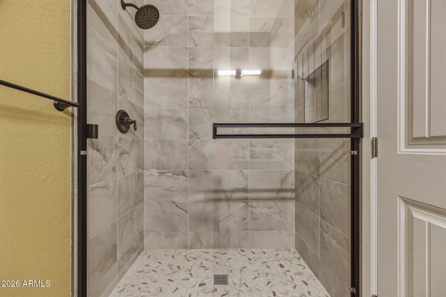 53-web-or-mls-210 N Pettoshas Dr-52