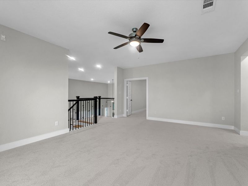 Spacious, unfurnished interior of a new home in Sienna 80′, Missouri City (Image 19). Spacious, unfurnished interior of a new home in Sienna 80′, Missouri City (Image 19).