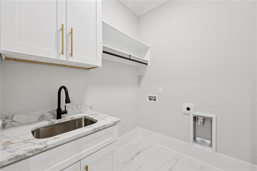 Furnished interior view inside a new home in , Hoschton (Image 51). Furnished interior view inside a new home in , Hoschton (Image 51).