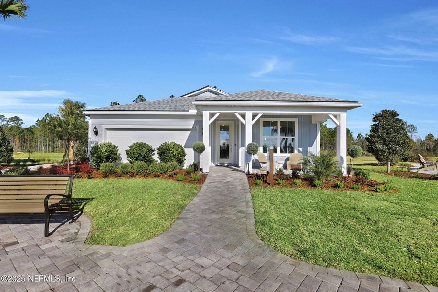 Exterior details and patio area of a home in Murray Farms, Middleburg (Image 30).