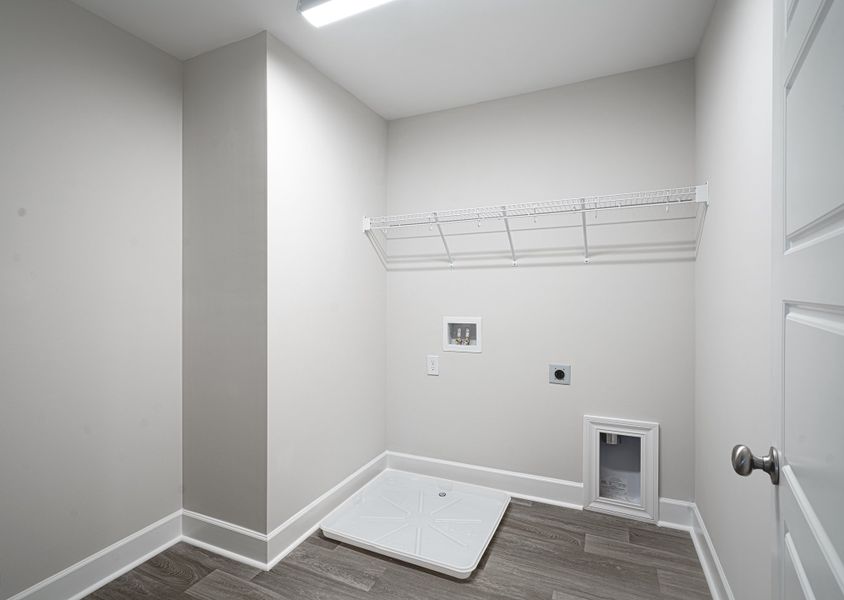 Representative unfurnished interior of a home built from the The McKee Manor by Cothran Homes in Holly Ridge, Greenville (Image 39). Representative unfurnished interior of a home built from the The McKee Manor by Cothran Homes in Holly Ridge, Greenville (Image 39).