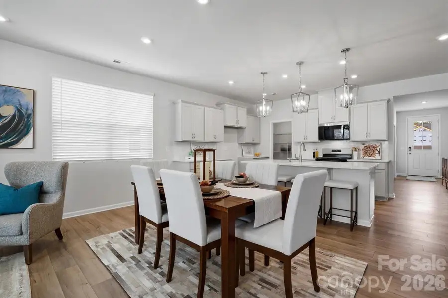 Dinning room / kitchen