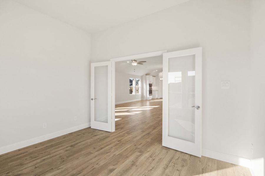 Spacious, unfurnished interior of a new home in Elevon, Lavon (Image 26).