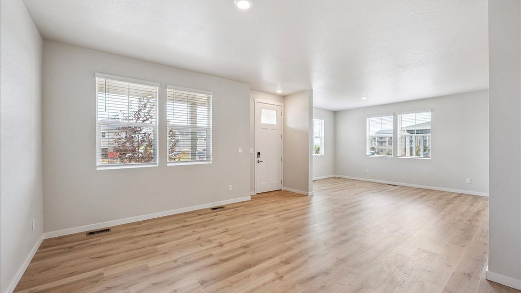 Spacious, unfurnished interior of a new home in Sky Ranch, Watkins (Image 10).