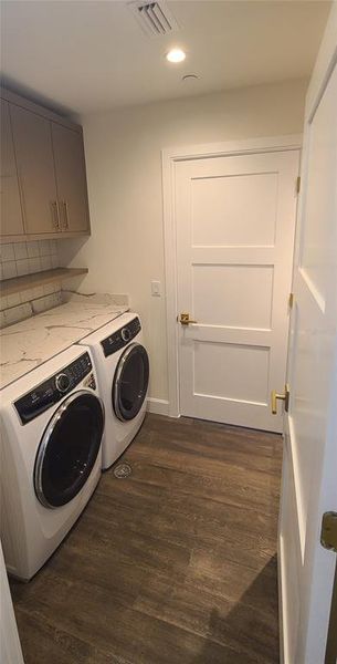 Image 38 of a home in . Image 38 of a home in .