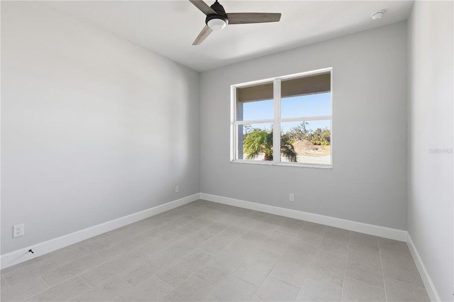 Spacious, unfurnished interior of a new home in , Englewood (Image 15).