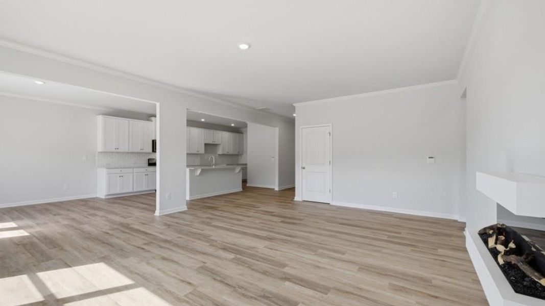 Spacious, unfurnished interior of a new home in Hamptons at Riverwood South, Dallas (Image 25).