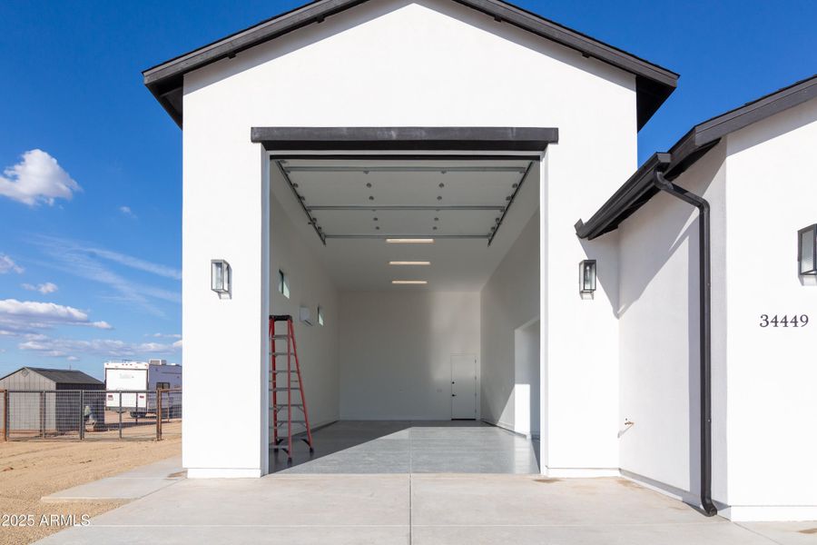 R/V Garage R/V Garage