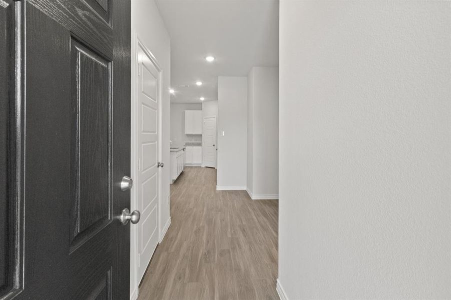 Spacious, unfurnished interior of a new home in Retreat at Fossil Creek, Fort Worth (Image 12).