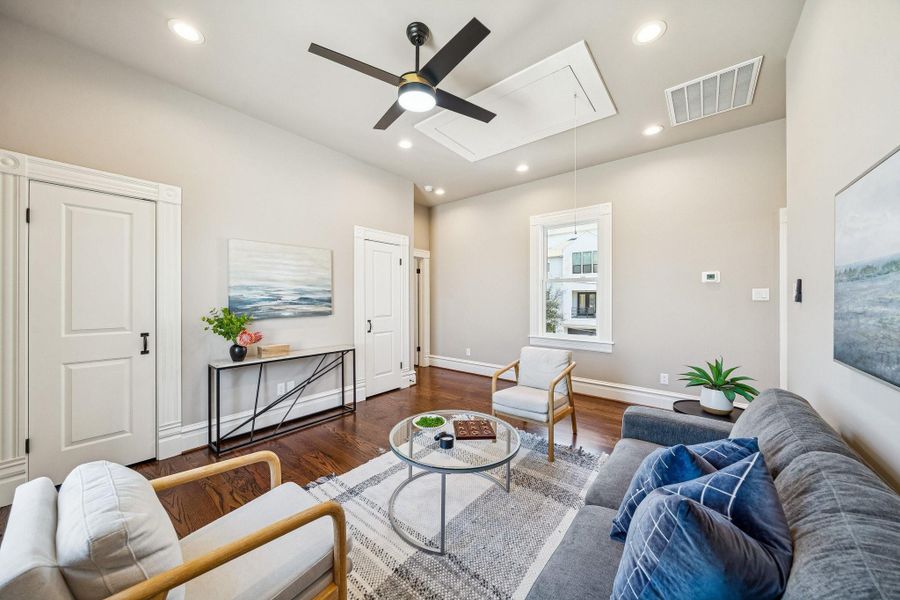 Furnished interior view inside a new home in , Houston (Image 36). Furnished interior view inside a new home in , Houston (Image 36).