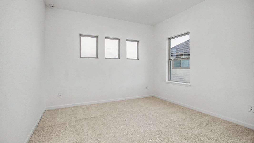 Spacious, unfurnished interior of a new home in Candela, Richmond (Image 8).