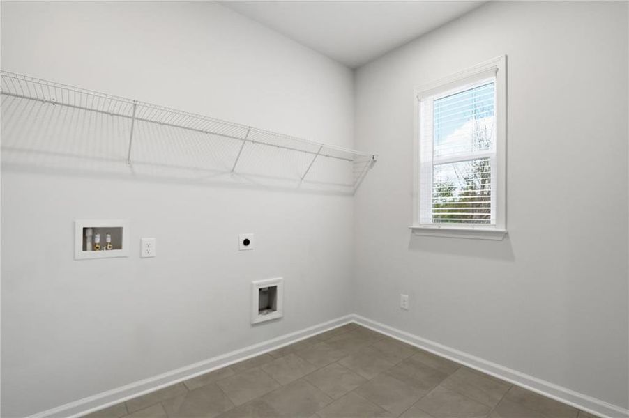 Spacious, unfurnished interior of a new home in Carmichael Farms, Canton (Image 35).