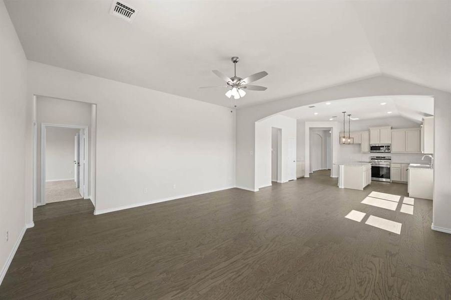4537 Aralia- LivingRoom-2 4537 Aralia- LivingRoom-2