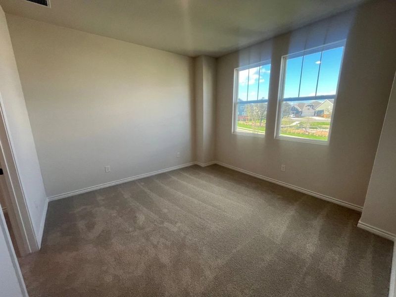 Spacious, unfurnished interior of a new home in Lariat, Liberty Hill (Image 20).