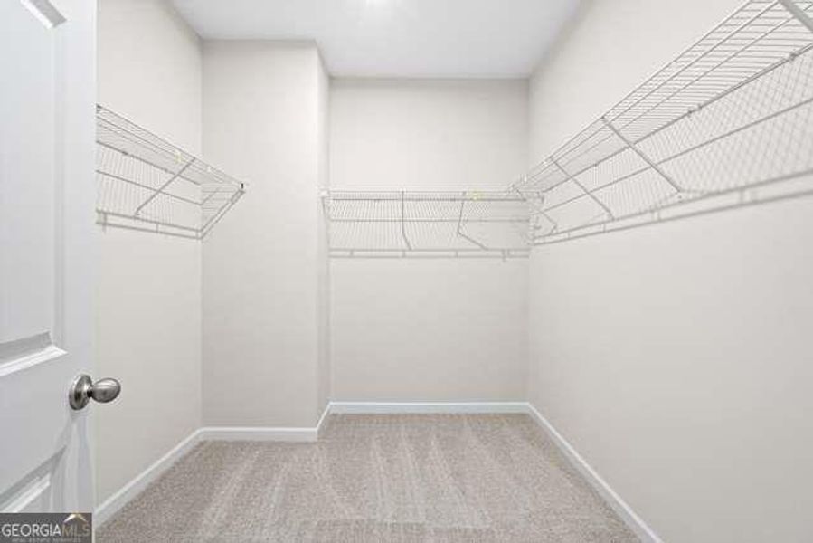 Spacious, unfurnished interior of a new home in Wehunt Meadows, Hoschton (Image 17).