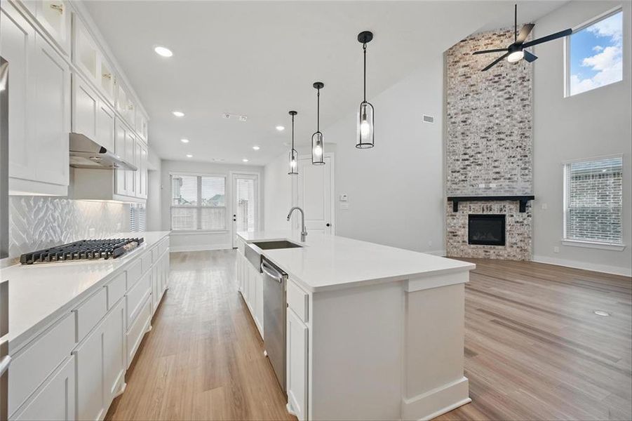 1851RosedaleAveKIMBA006 1851RosedaleAveKIMBA006