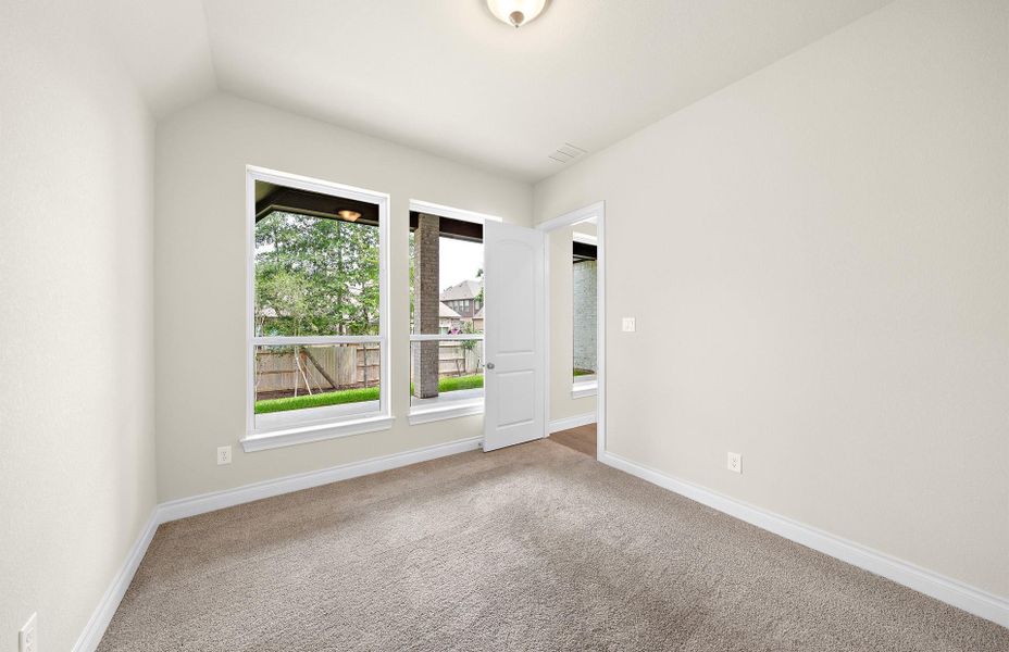 Spacious, unfurnished interior of a new home in The Woodlands Hills 65′, Willis (Image 37). Spacious, unfurnished interior of a new home in The Woodlands Hills 65′, Willis (Image 37).