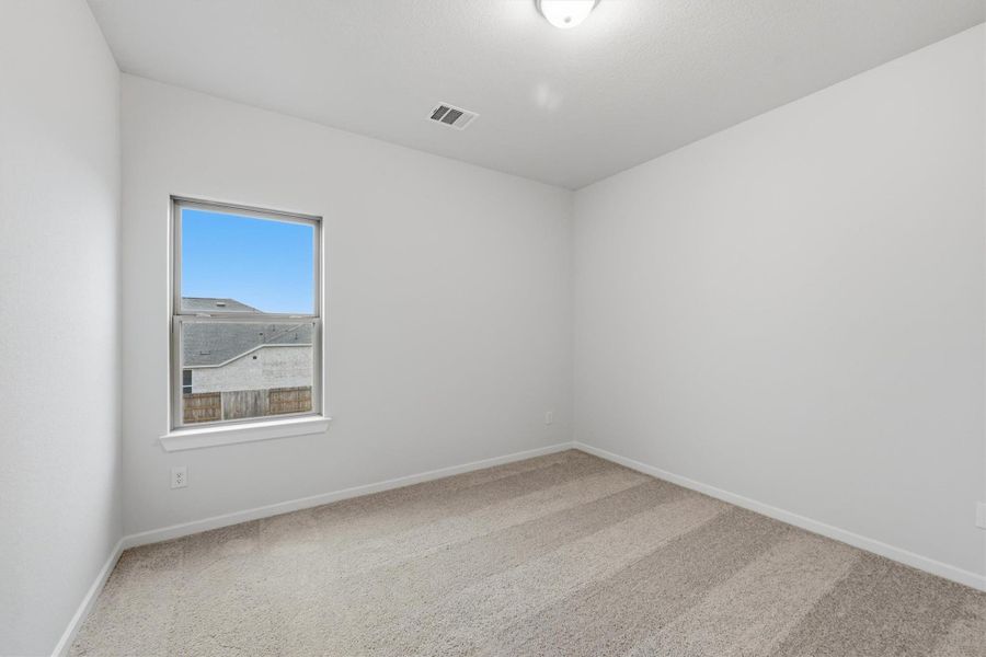 Spacious, unfurnished interior of a new home in Canterra Creek  60', Iowa Colony (Image 20).