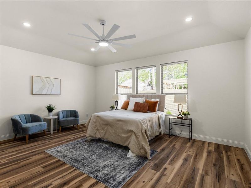 Furnished interior view inside a new home in , Fort Worth (Image 9).