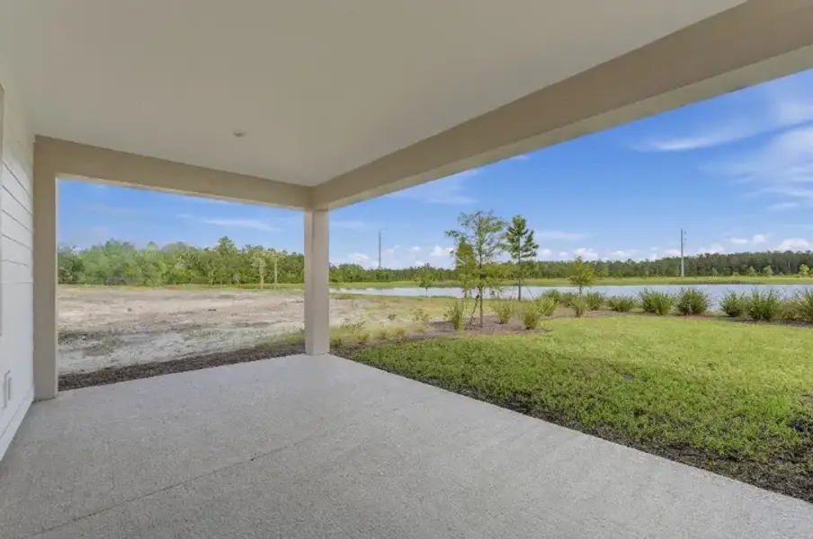 Exterior details and patio area of a home in Weslyn Park, St. Cloud (Image 19).