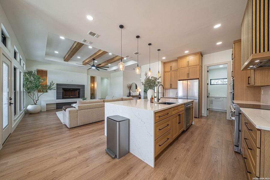 Furnished interior view inside a new home in , Bandera (Image 34).