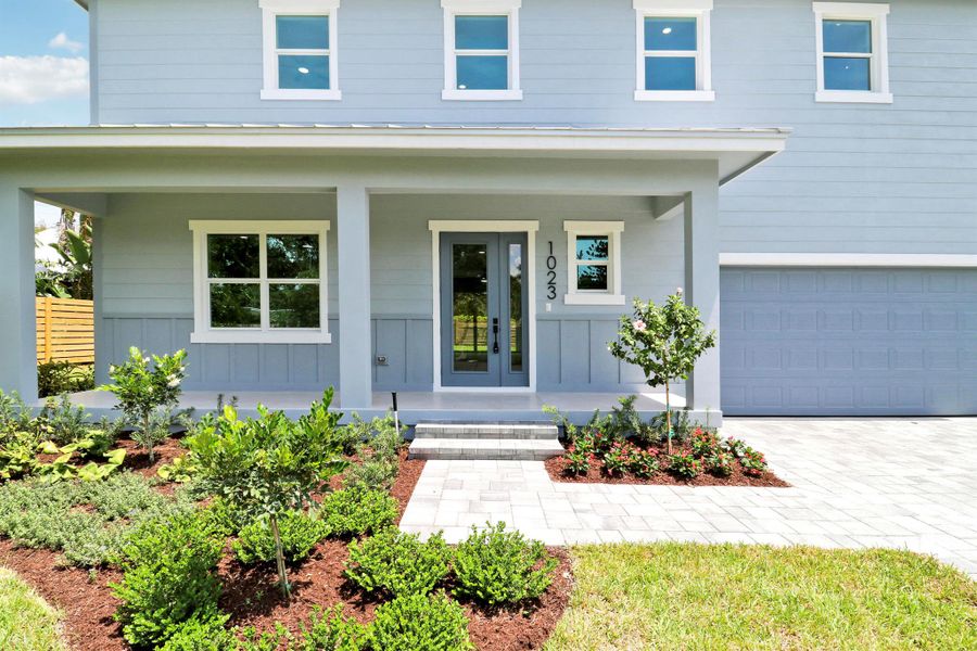 Exterior details and patio area of a home in , Jensen Beach (Image 3).