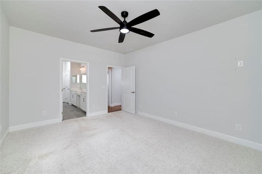 Spacious, unfurnished interior of a new home in Wimberly, Powder Springs (Image 26).
