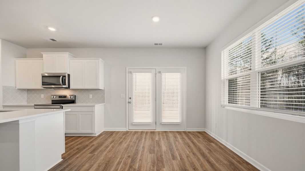 Image 27 representing the Somerset by D.R. Horton in Oakchase at Hampton, Hampton, GA.