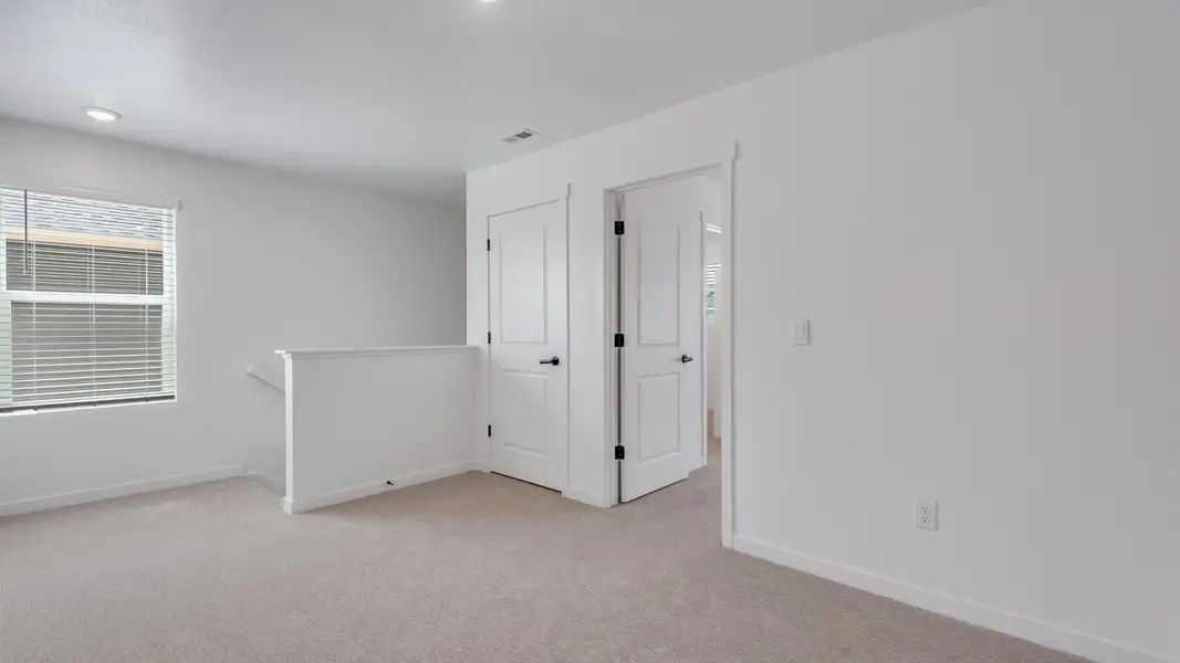 Spacious, unfurnished interior of a new home in Prairie Song, Windsor (Image 17). Spacious, unfurnished interior of a new home in Prairie Song, Windsor (Image 17).