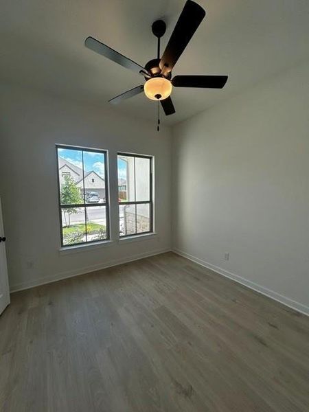 Spacious, unfurnished interior of a new home in Parmer Ranch, Georgetown (Image 10).