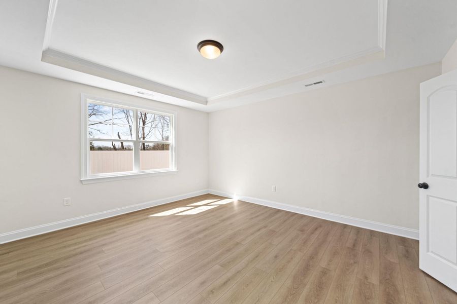 Spacious, unfurnished interior of a new home in Grove Park, Clemmons (Image 21).