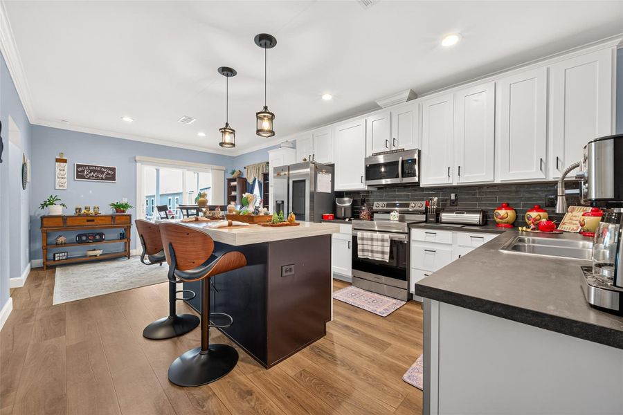 Furnished interior view inside a new home in , Willis (Image 37).
