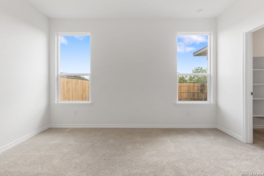Spacious, unfurnished interior of a new home in Legend Heights, New Braunfels (Image 19).
