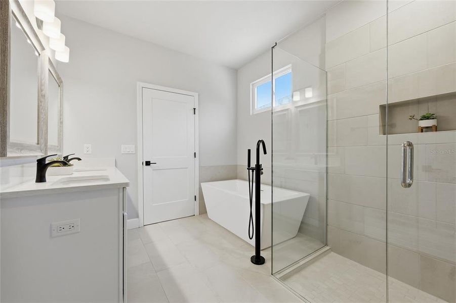 Furnished interior view inside a new home in , Gainesville (Image 11).