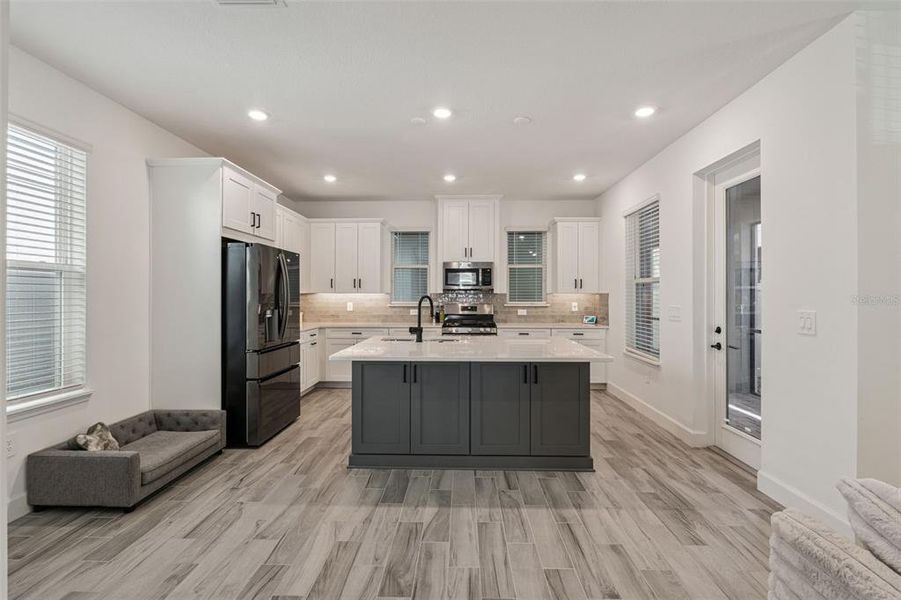 Furnished interior view inside a new home in , Winter Garden (Image 48).