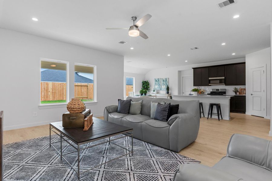 *Images and 3D tour are for illustration only and options may vary from home as built. *Images and 3D tour are for illustration only and options may vary from home as built.